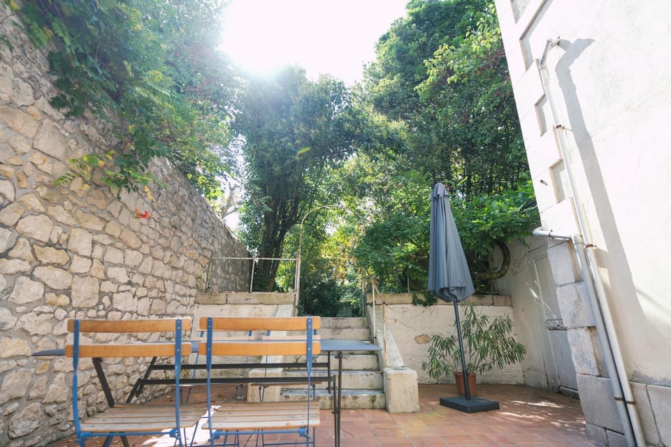 La Verrière by la Maison de Marc- Poitiers Centre - parking et terrasse Apartment in Poitiers