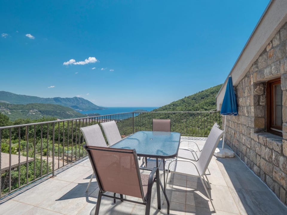 Patio, Day, Balcony/Terrace, Mountain view, Sea view
