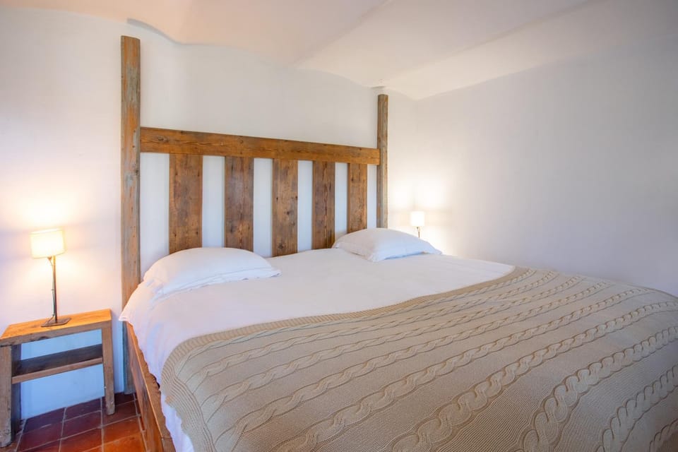 Property building, Living room, Bedroom