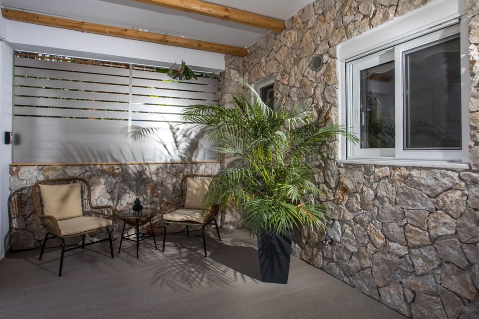 View (from property/room), Balcony/Terrace