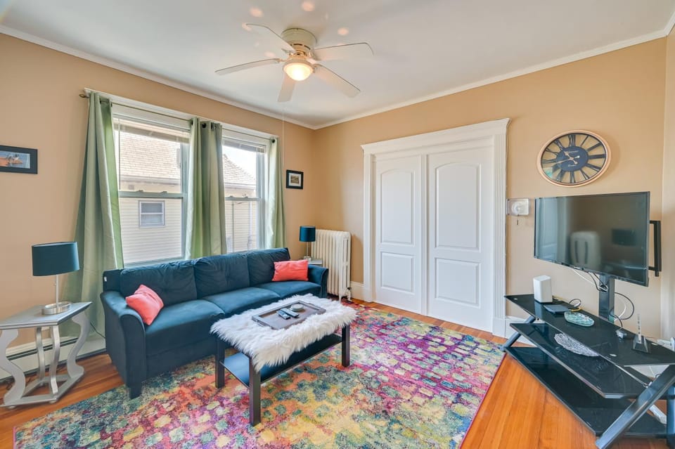 Revere Vacation Rental Near MBTA ~ 7 Mi to Boston! Apartment in Winthrop
