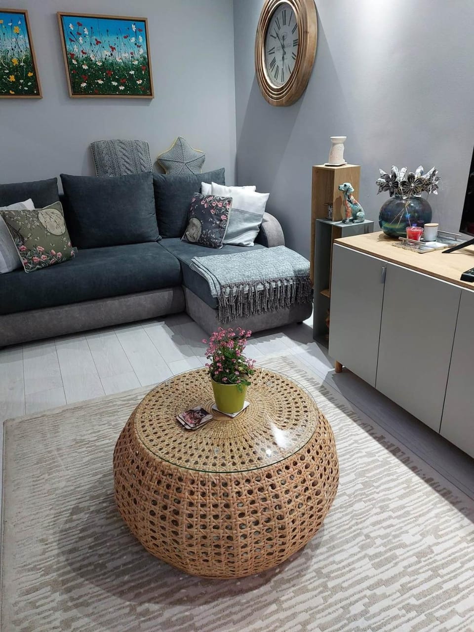 Bee Happy Apartament Wrzesnia Apartment in Greater Poland Voivodeship