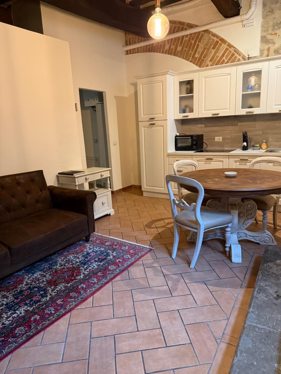 Kitchen or kitchenette, Living room