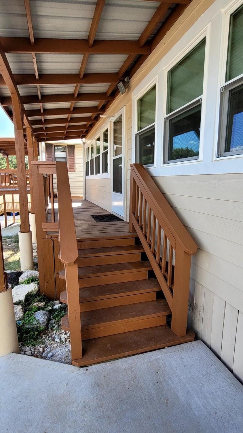 Classic Charm Close To Lake House in Canyon Lake