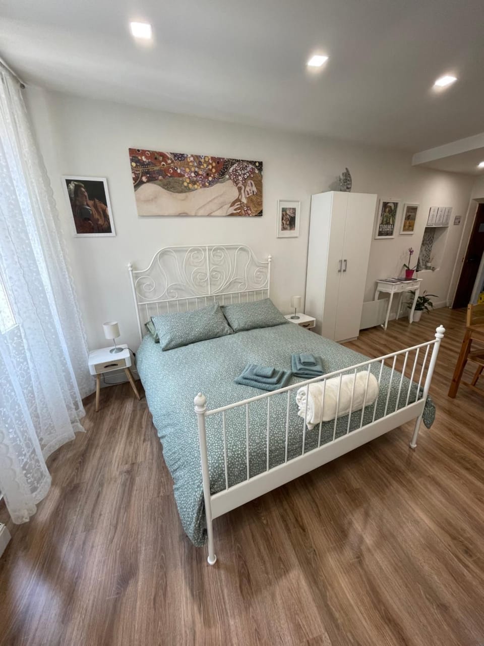 Holiday Studio in Centro Storico Intra Apartment in Intra