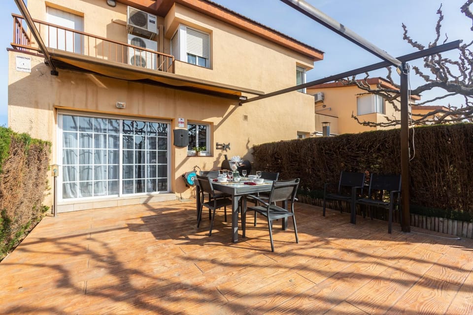 Property building, Dining area