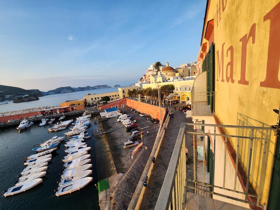 View (from property/room), Balcony/Terrace, City view, Sea view