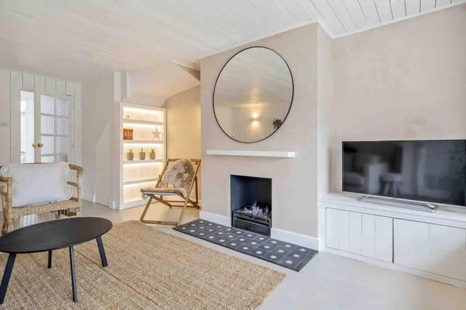 sea side cottage near beach House in Elms Lane