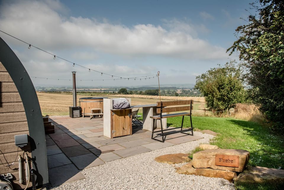 Patio, Day, Natural landscape, Garden, View (from property/room), Dining area, Garden view