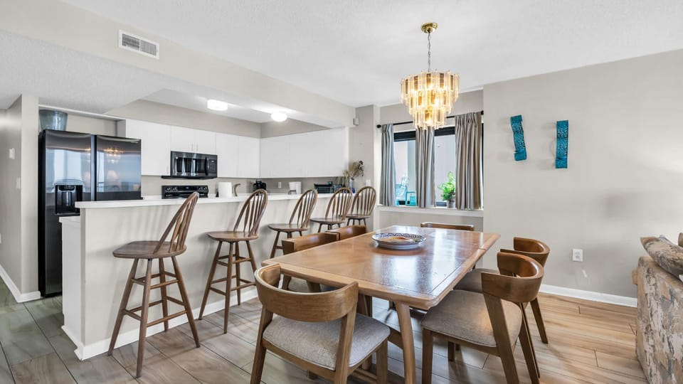 Huge Oceanfront End Unit Top Location with Pool House in North Myrtle Beach