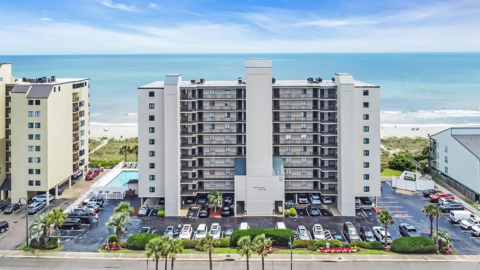 Huge Oceanfront End Unit Top Location with Pool House in North Myrtle Beach
