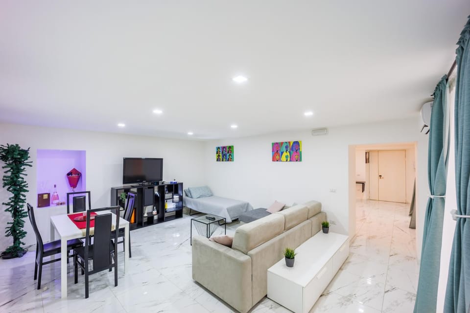 Lounge or bar