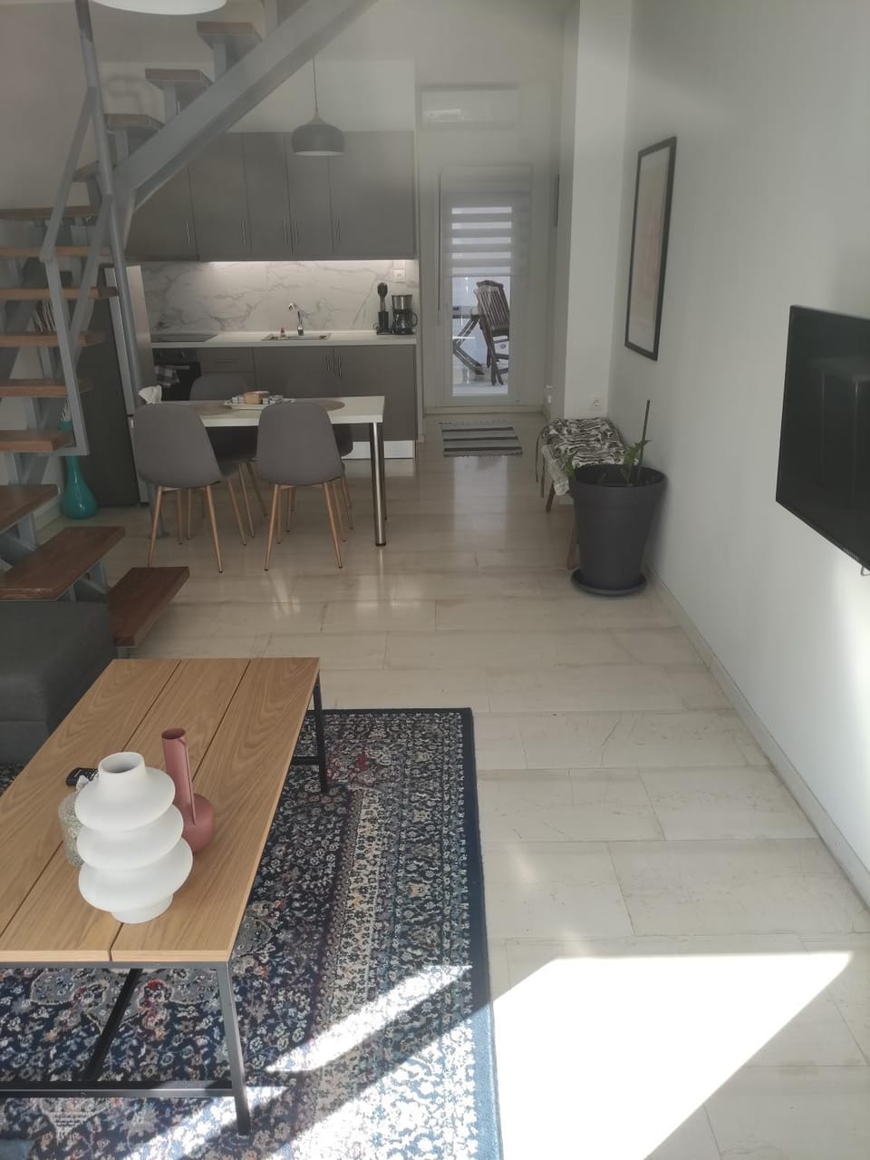 Central Maisonette Apartment in Volos