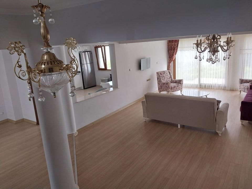 Big garden and sea view villa Villa in Turkey