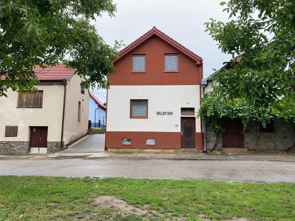 Property building, Neighbourhood, Street view