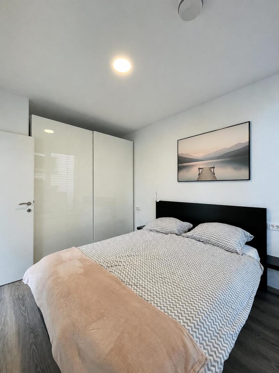 Bed, Bedroom, wardrobe