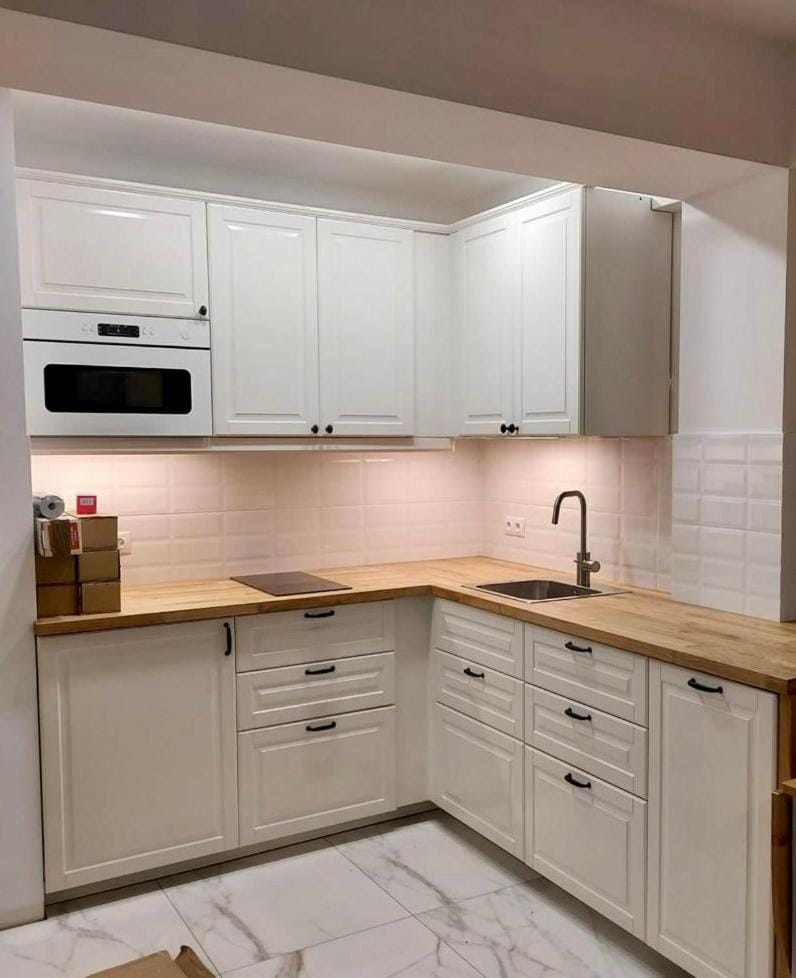 Kitchen or kitchenette, stove
