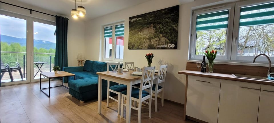 Natural landscape, Living room, Seating area, Dining area, Mountain view
