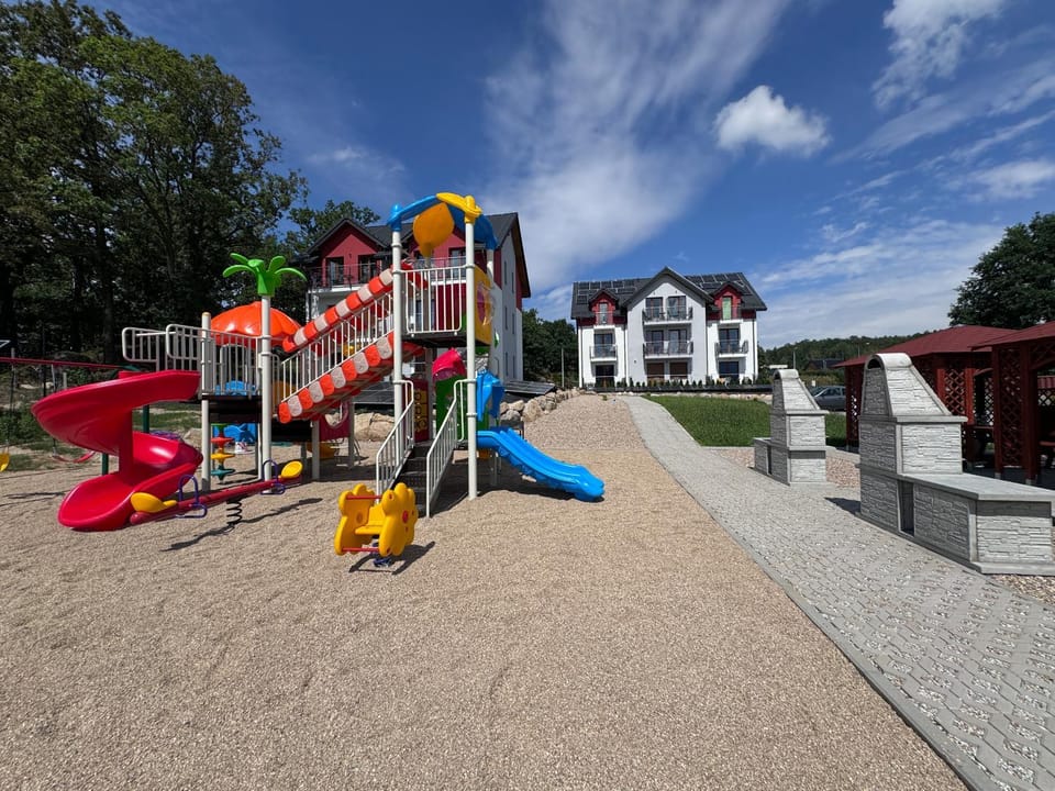 Day, Children play ground