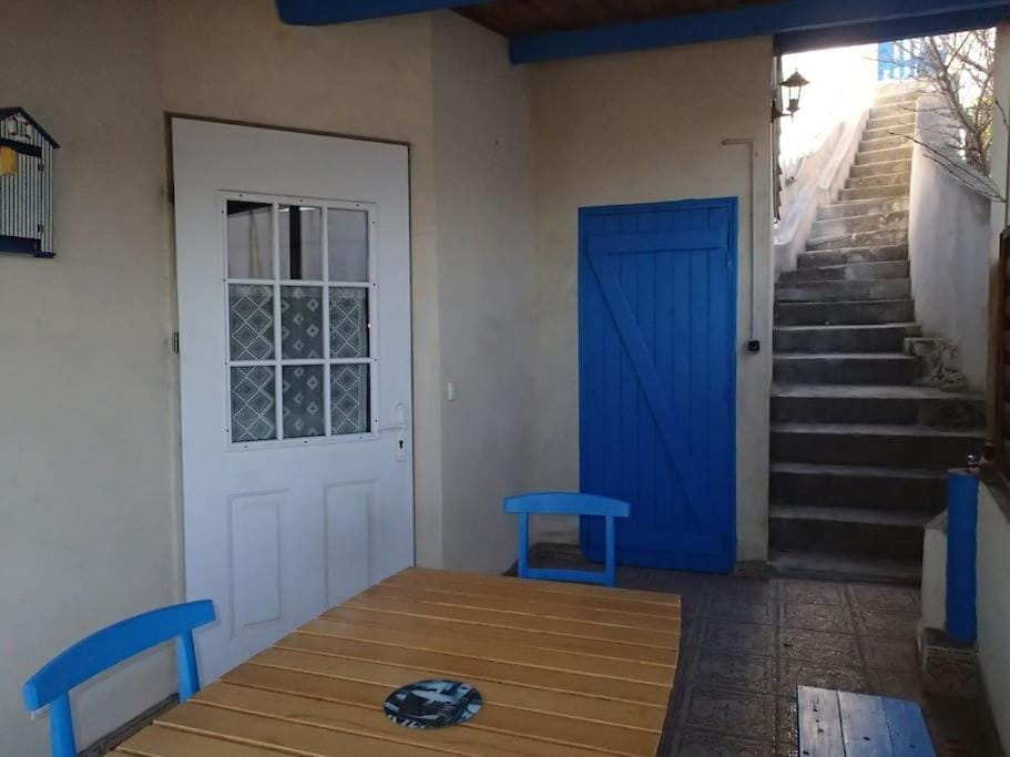 Petite maison bord et vue mer, 55 m2 House in Provence-Alpes-Côte d'Azur