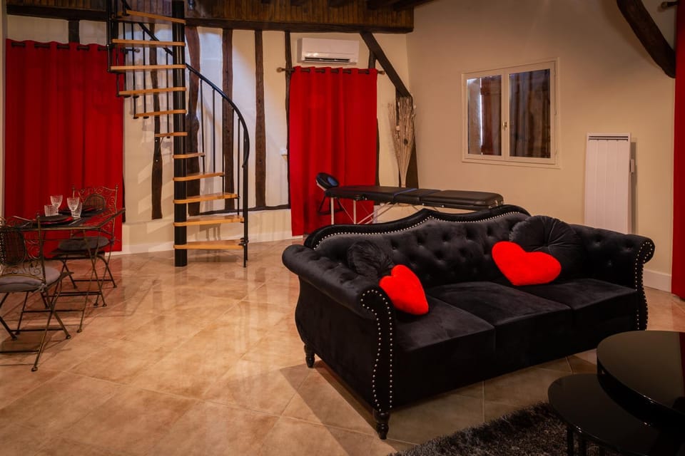 Pour Toi et Moi - Loveroom House in Centre-Val de Loire