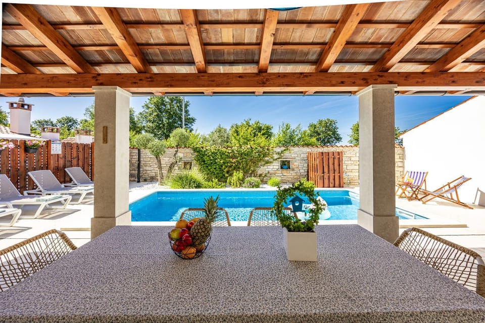 Patio, Day, Garden, View (from property/room), Balcony/Terrace, Seating area, Dining area, Garden view, Pool view, Swimming pool, sunbed