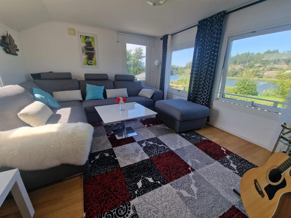 Natural landscape, View (from property/room), Living room