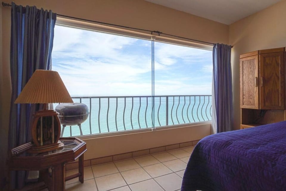 Villas de Las Palmas San Felipe Beachfront rental with spectacular views - Luis condo 2 House in San Felipe