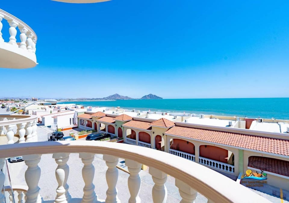 Amazing Beach View with WiFi - Jerry`s condo #5 House in San Felipe