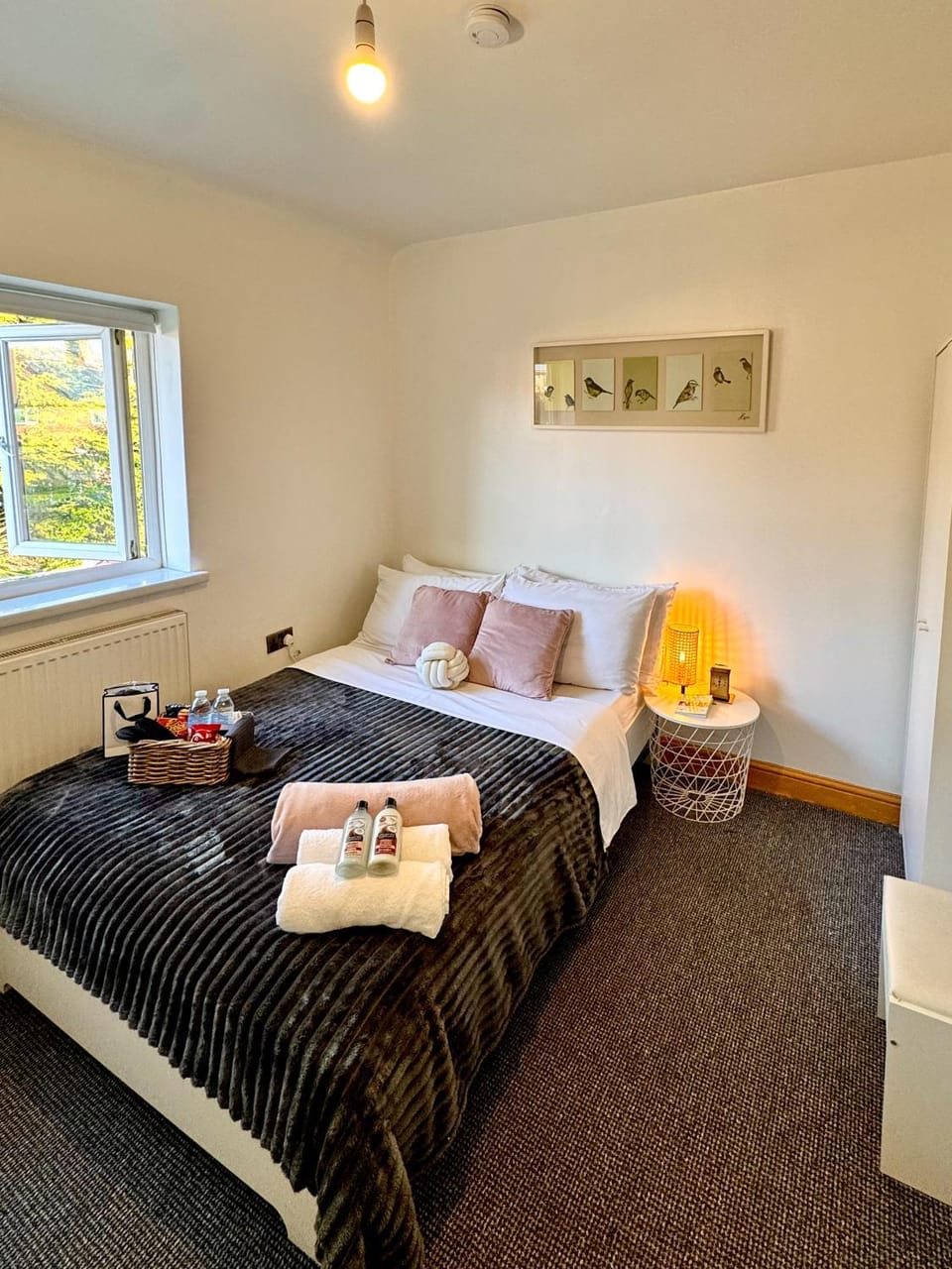 Fortune Havens- 3BDR Contractor and Temporary housing with Private Parking Vacation rental in Nottingham