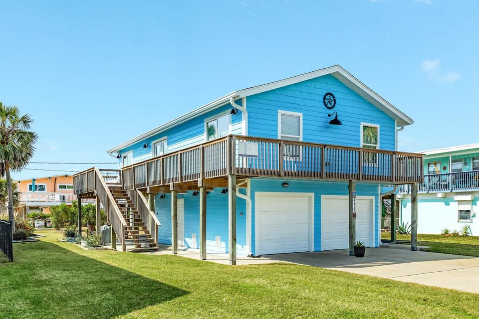 The Lone Star - Hangout Outdoor Bar, Near Marina & Restaurants! House in Galveston Island