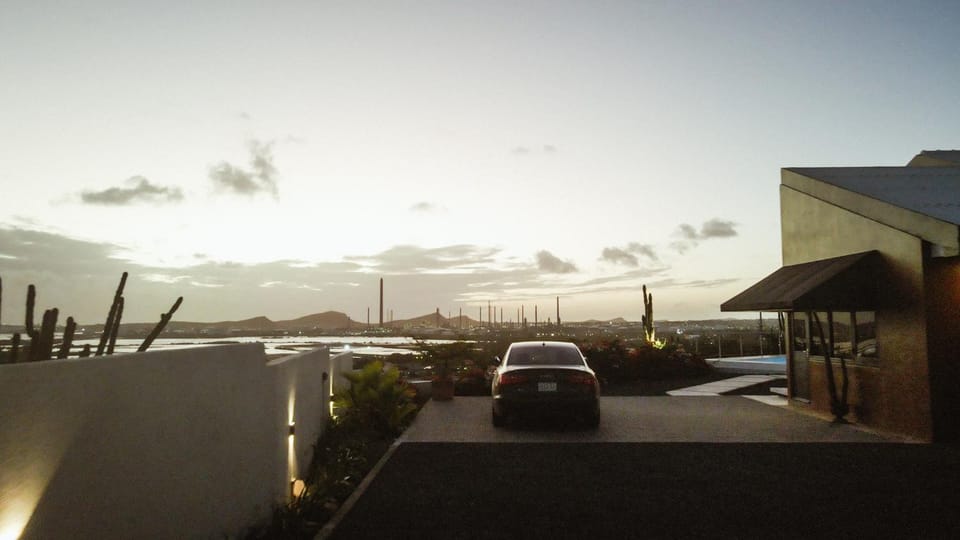 Villa Phoenix View Villa in Willemstad