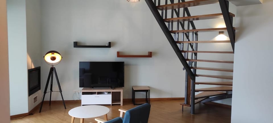 Communal lounge/ TV room, TV and multimedia, Seating area, Evening entertainment