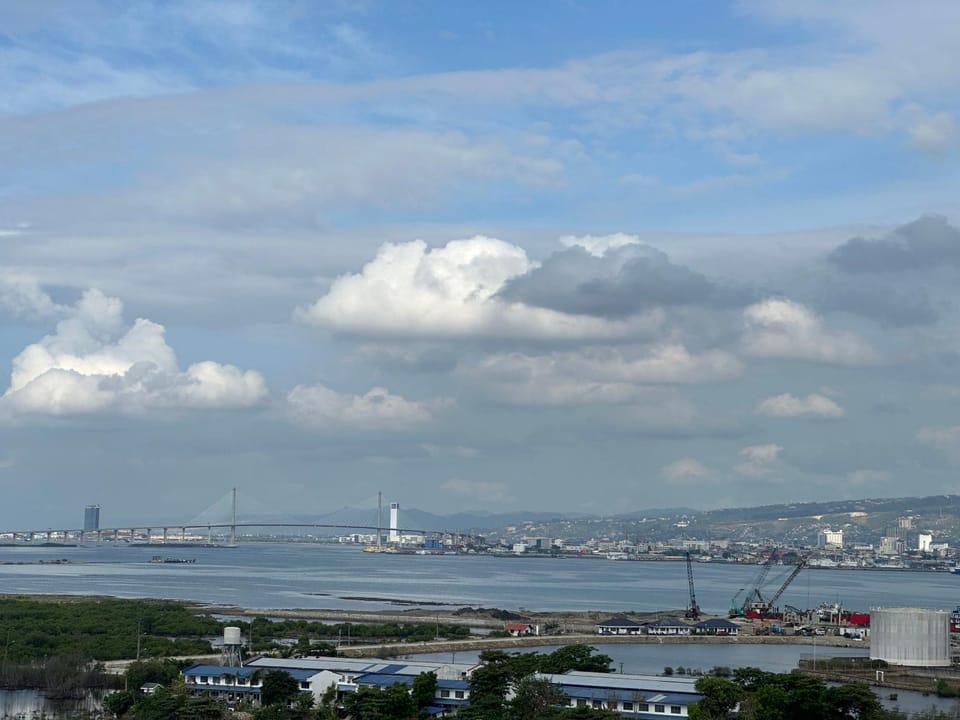 City view, Sea view