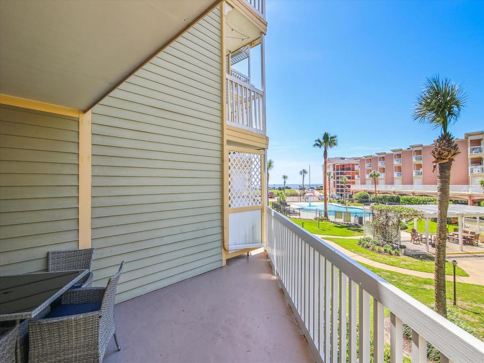 Garden, Balcony/Terrace, Pool view, Swimming pool