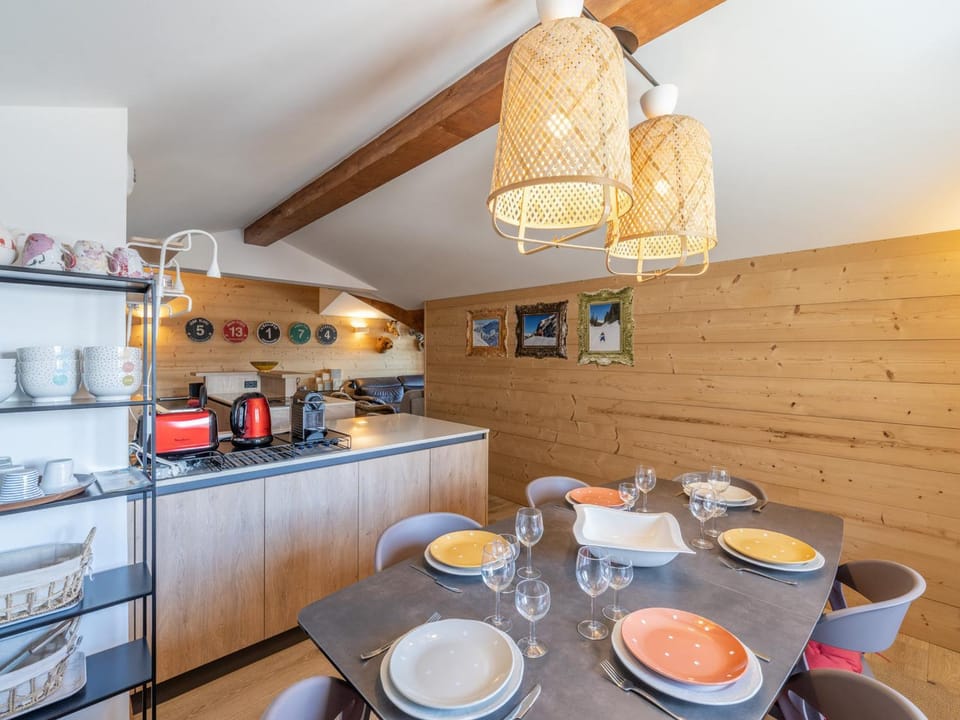 Appartement central Courchevel avec Parking et WIFI - FR-1-563-132 Apartment in Saint-Bon-Tarentaise