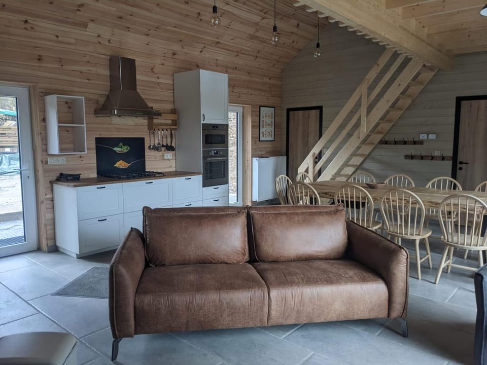 Kitchen or kitchenette, Seating area, Dining area