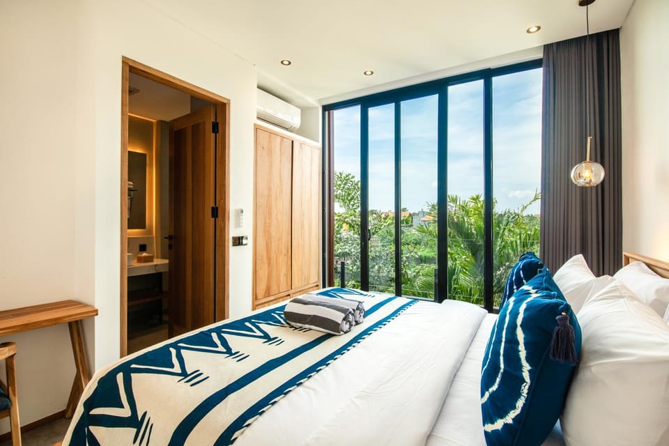 New 5BR Villa beach at 200m Canggu Villa in Mengwi