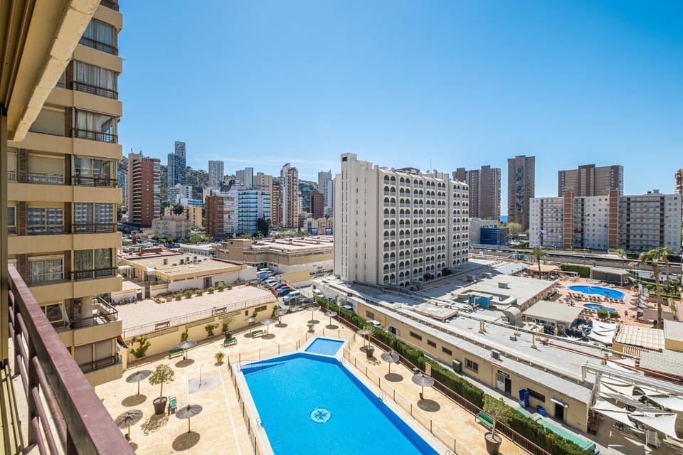 Off site, Day, Neighbourhood, City view, Pool view, Street view, Swimming pool, Location