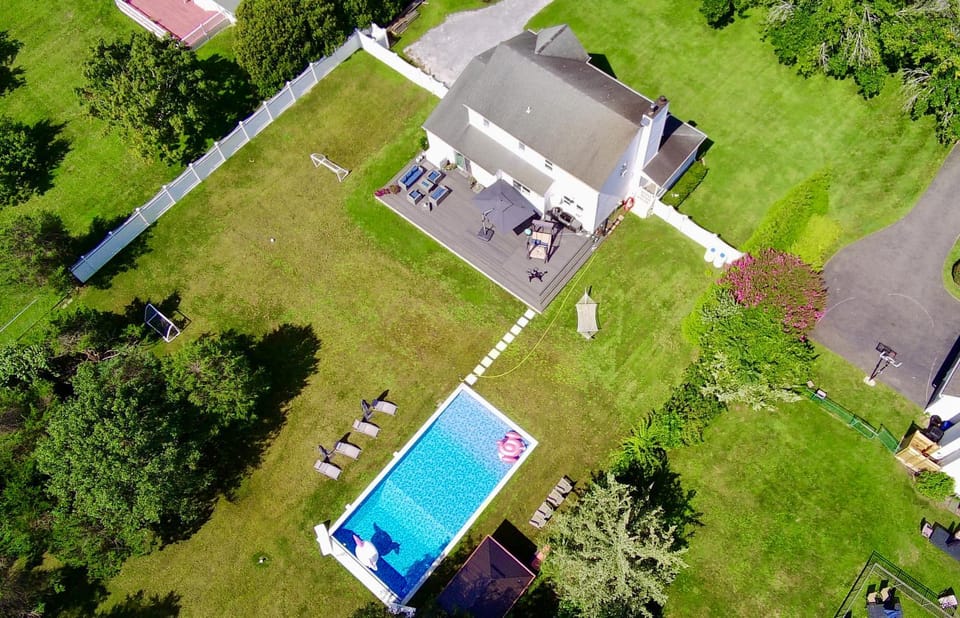 Property building, Garden view, Swimming pool