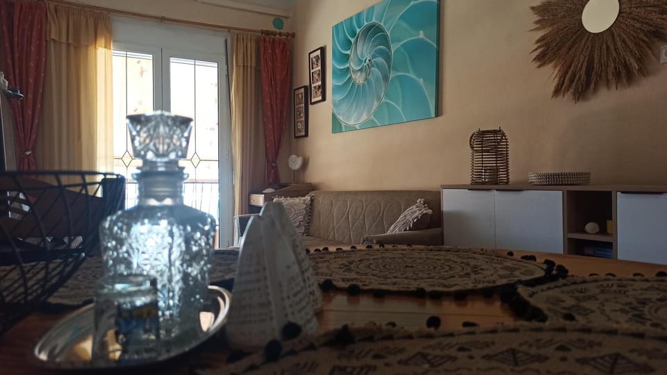 TV and multimedia, Living room, Dining area, Landmark view, Sea view, air conditioner