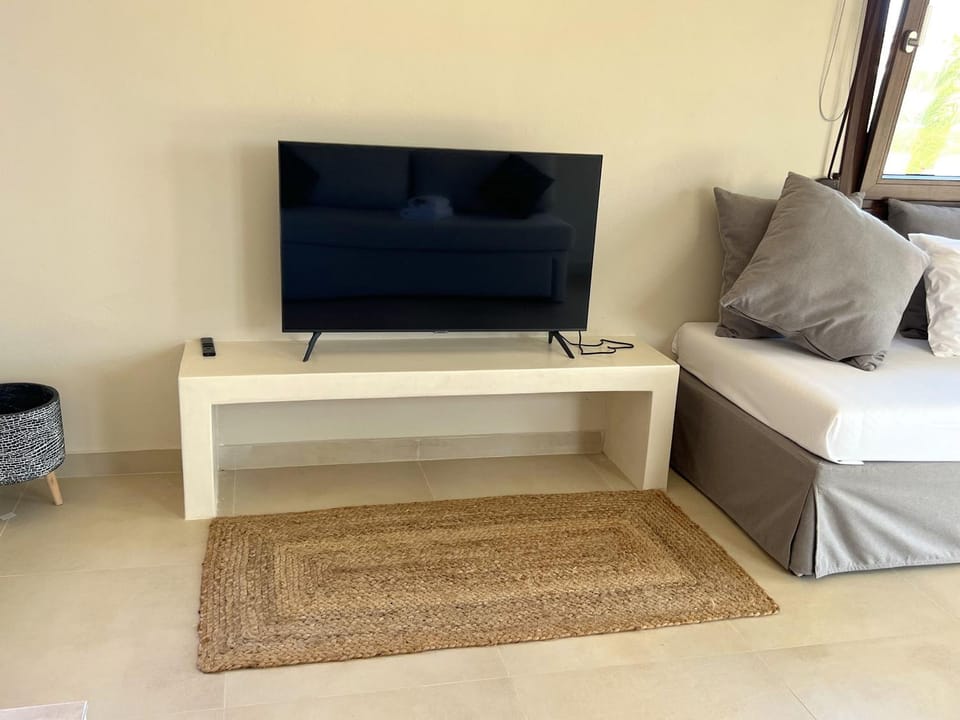 TV and multimedia, Seating area