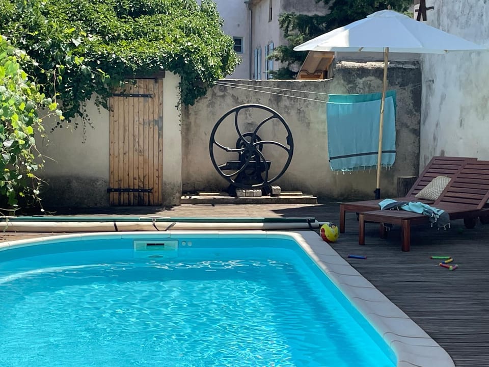 Pool view, Swimming pool