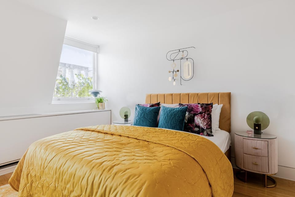 Bed, Bedroom
