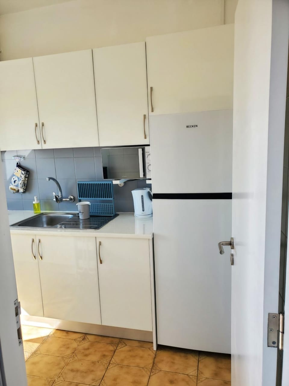 oven, kitchen