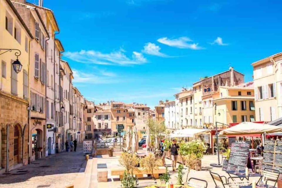 Studio au cœur d'Aix avec balcon et parking Apartment in Aix-en-Provence