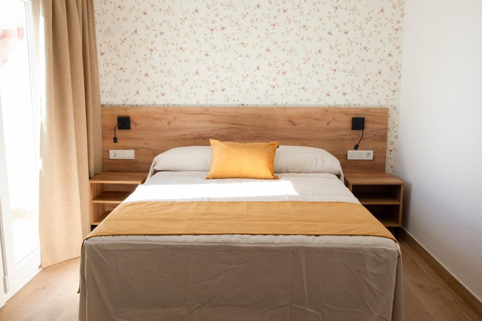 PENSION RESTAURANTE ANGEL Bed and Breakfast in Andalusia