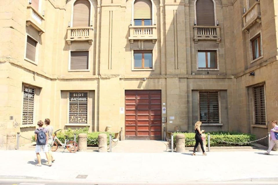 Art Apartment stazione A Apartment in Florence