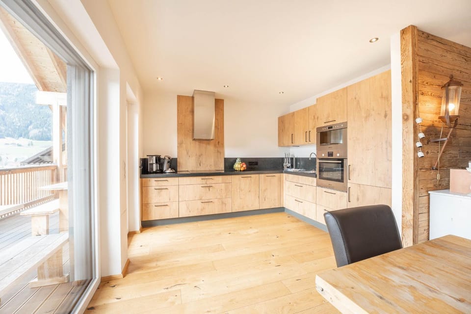 Kitchen or kitchenette, Dining area, dishwasher, pet friendly, stove