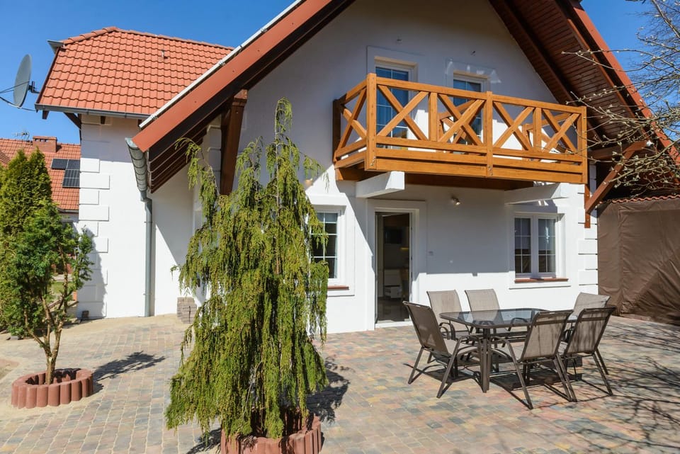 Property building, Balcony/Terrace